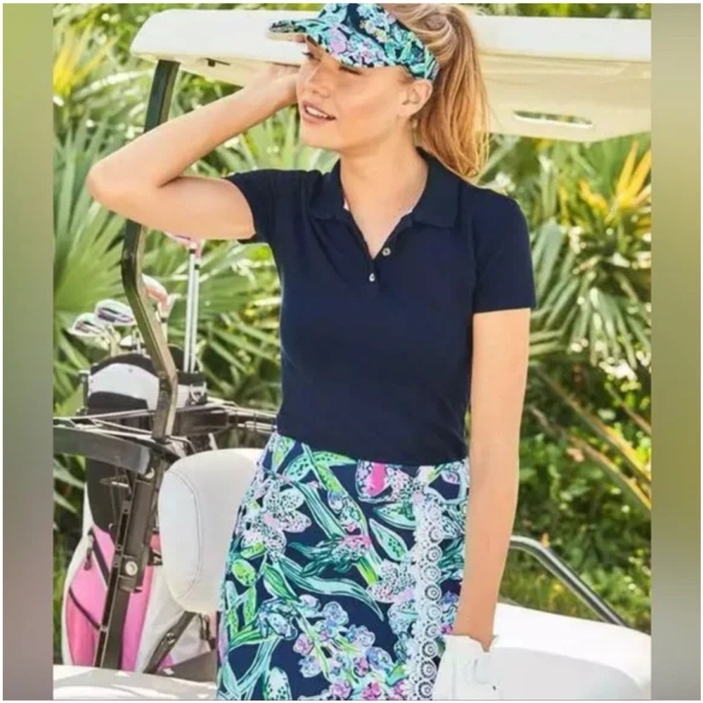 Lilly Pulitzer luxletic Fairway performance skort Bright navy sway  this way NWT